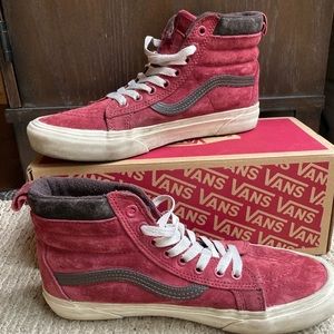Dark Red Suede Sk8 Hi MTE Men’s 7.5 Vans